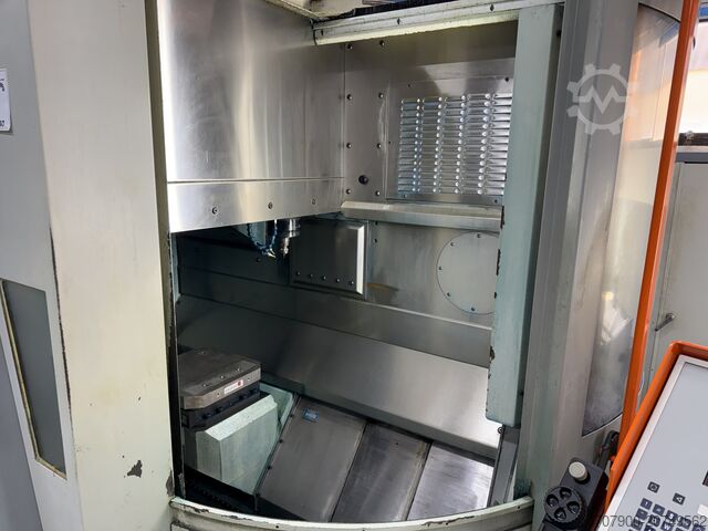 Universal-Bearbeitungszentrum Mikron HSM 400