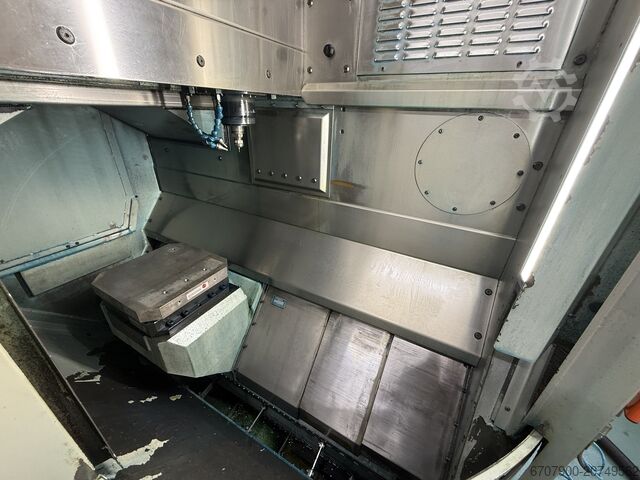 Universal-Bearbeitungszentrum Mikron HSM 400