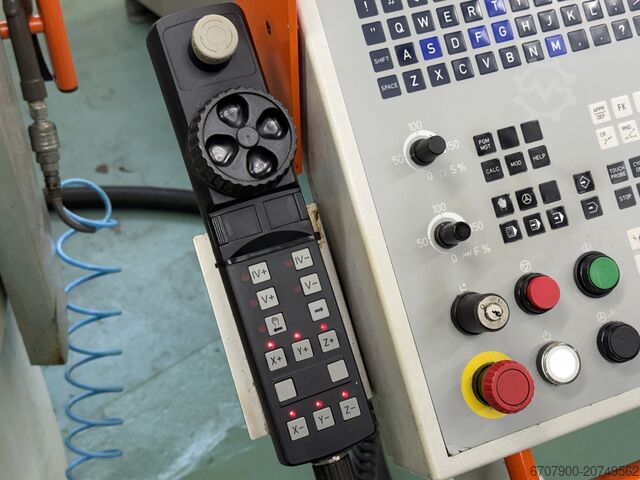 Universal-Bearbeitungszentrum Mikron HSM 400