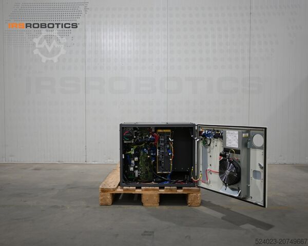 Industrijski robot FANUC M-710iC/45M R-30iB