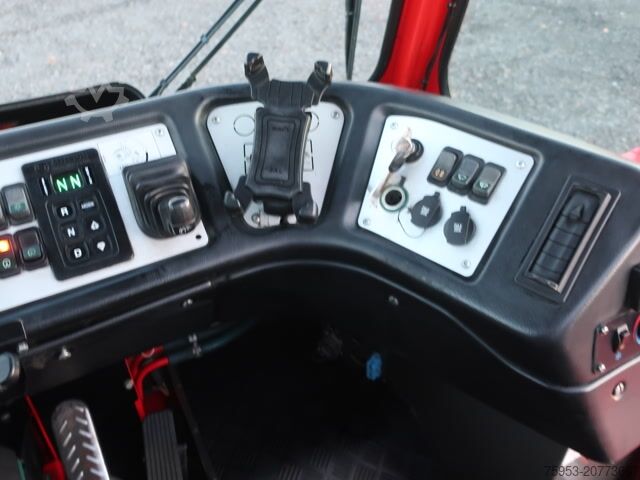 Стандартный седельный тягач Terberg Terberg YT 222 4x2 Rangiermaschine