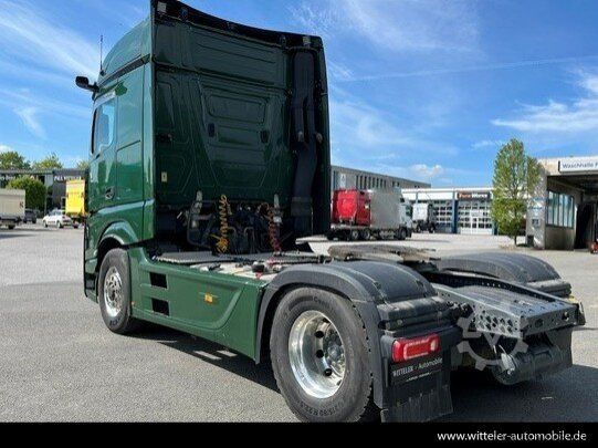Tractor estándar MERCEDES-BENZ Actros 1851 LS HAD 4x4 Retarder+Xenon+Hydraulik