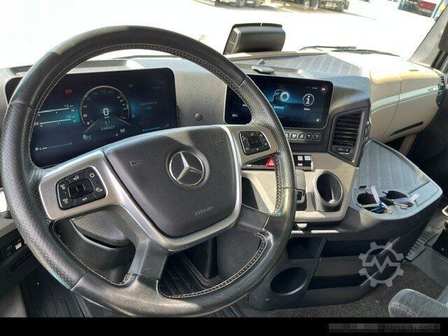 Tractor estándar MERCEDES-BENZ Actros 1851 LS HAD 4x4 Retarder+Xenon+Hydraulik