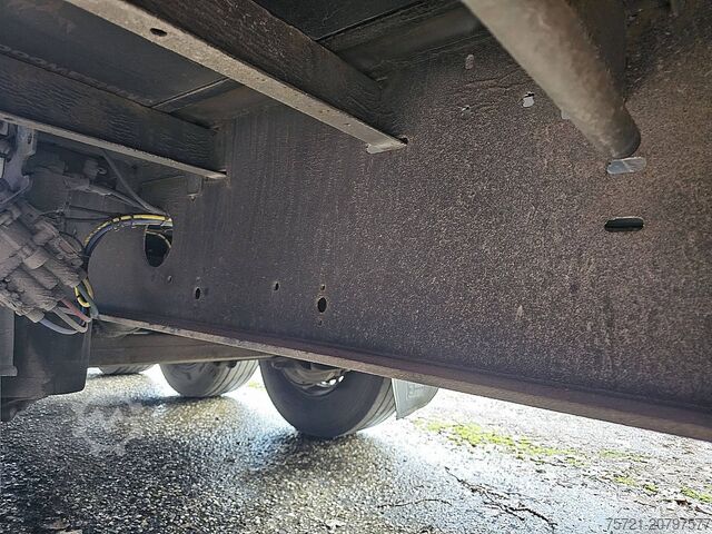 Rennandi presenningar KOGEL S24