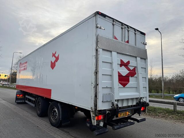 Kufr LAG 2ass gestuurde oplegger