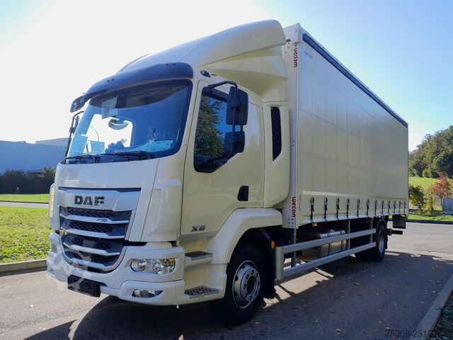 משאית שטוחה עם ברזנט DAF FA XB 290 16t Curtainsider Wecon