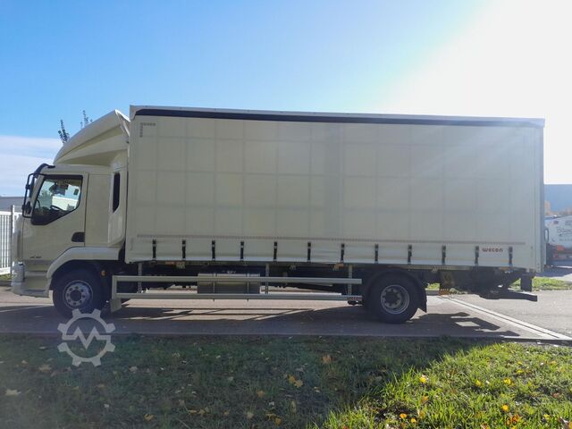 משאית שטוחה עם ברזנט DAF FA XB 290 16t Curtainsider Wecon