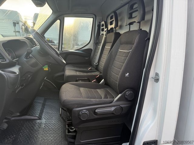 Transporter mit Koffer IVECO Daily 35C16 Koffer Ladebordwand 500kg