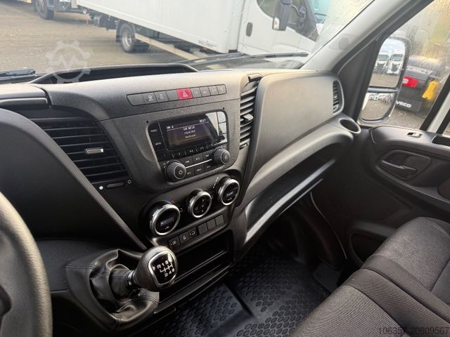 Transporter mit Koffer IVECO Daily 35C16 Koffer Ladebordwand 500kg