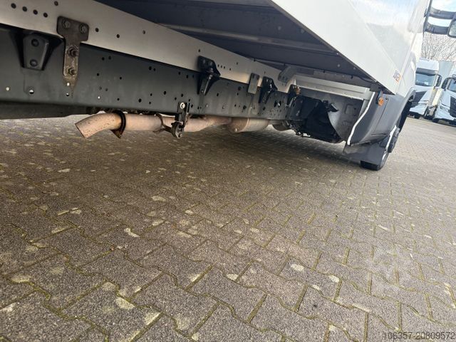 Transporter mit Koffer IVECO Daily 35C16 Koffer Ladebordwand 500kg