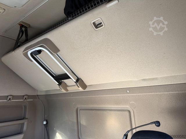 Camião pesado SCANIA R580 6x4/Retarder/AP Achse/VOLLLUFT/GZG:80000 KG