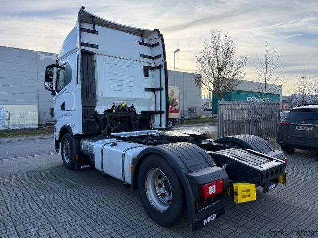 Tractora standard IVECO S-Way 480/Intarder/2xTank/Navi/Spoiler
