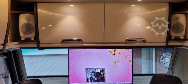 Camper integrale NIESMANN+BISCHOFF Flair 880 BE