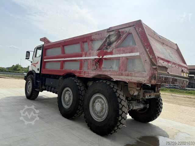 Camión volquete Perlini 131/33 Dumper 6x4