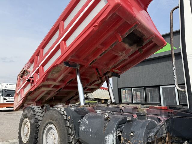 Camión volquete Perlini 131/33 Dumper 6x4