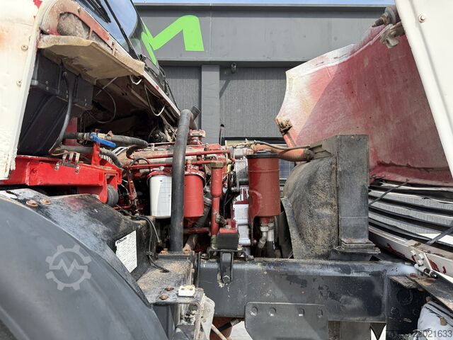 Camión volquete Perlini 131/33 Dumper 6x4