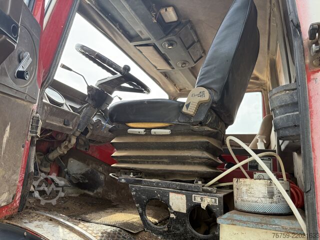 Camión volquete Perlini 131/33 Dumper 6x4