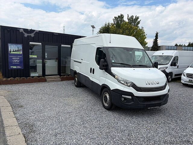 Bestelauto IVECO DAILY 35S14       L2H2 Automaat Euro6