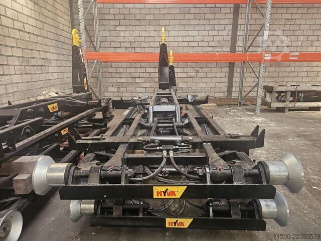 Titan city hooklift device Hyva 03-28-K-DIN-BF