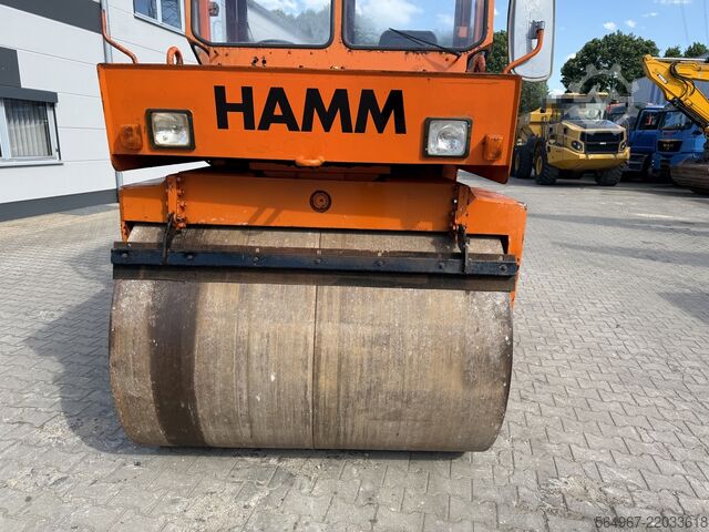 Xe lu rung tandem Hamm DV8.21 Tandemwalze Kantenschneider