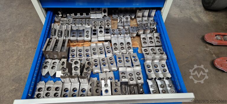 CNC turning and milling center Mazak 1. Hand nur Einzelteile SQT-15M