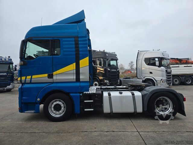 標準トラクターユニット MAN TGX 18.510 *2X VORHANDEN*ACC*2X TANK * RETARDER