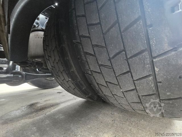 標準トラクターユニット MAN TGX 18.510 *2X VORHANDEN*ACC*2X TANK * RETARDER