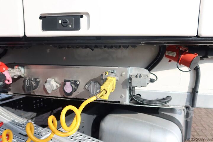 Transporte refrigerado/congelado SOR IBERICA City trailer Koel/Vries+ klep 2500kg Bi-temp Ca...