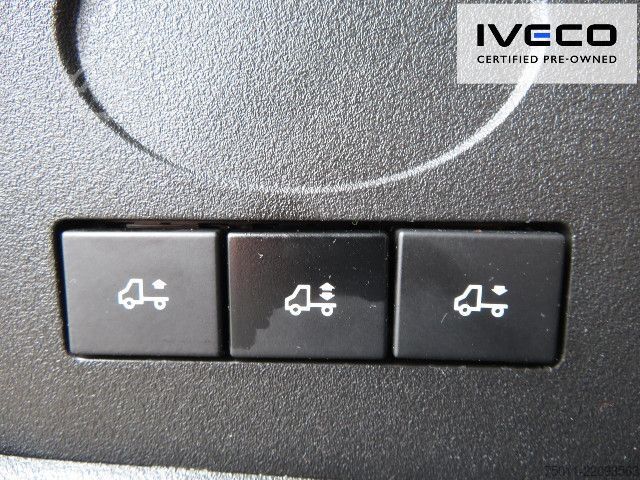 Фургон-бокс IVECO Daily 70C18HA8/P Koffer/LBW Klima, NL 3228kg