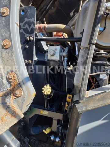Колісний навантажувач CATERPILLAR 950M