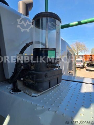 Колісний навантажувач CATERPILLAR 950M