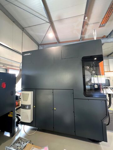 Kombinirani laserski in rezkalni stroj DMG Lasertec Shape 65