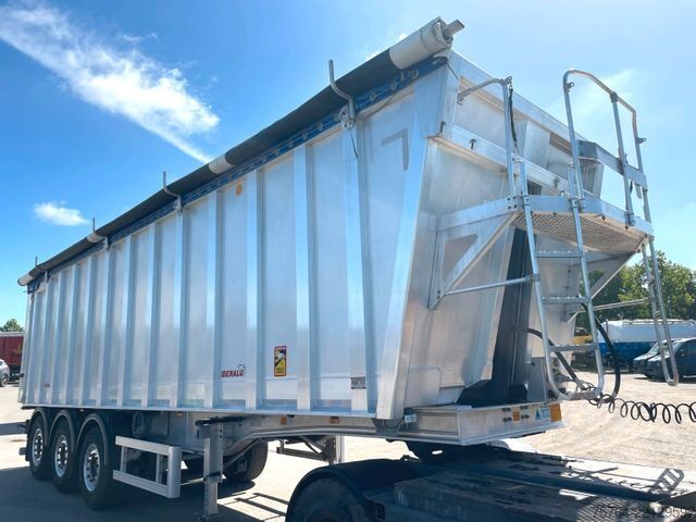 Semi-remorque benne BENALU 52m³ Alu Getreidekipper/5,5t LEER/Kombitür/MIETE