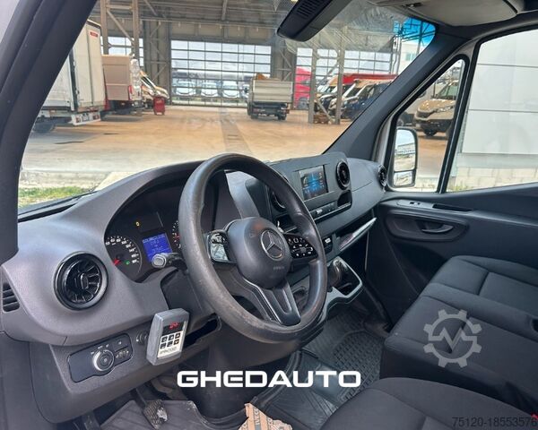 Minibussi MERCEDES SPRINTER - ATP