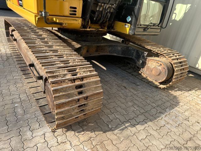 Kettenbagger CATERPILLAR 320FL / 2017 BJ / 9.933 H / Deutsche Maschine