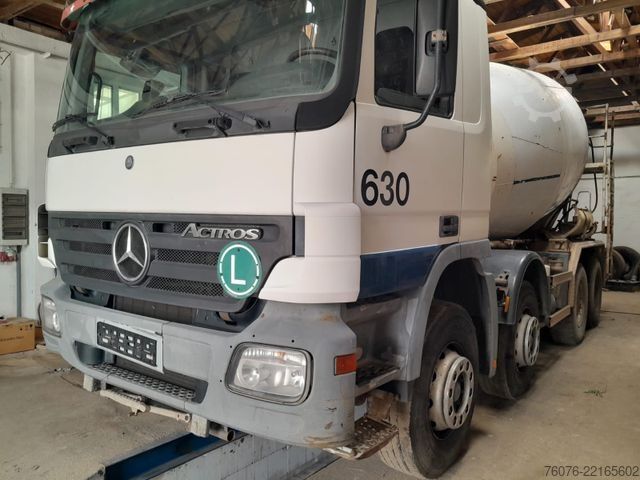 Betonmixer vrachtwagen MERCEDES-BENZ MB Actros 3241 B 8x4/4 Liebherr HTM 904 Klima