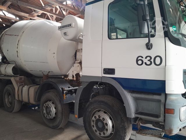 Betonmixer vrachtwagen MERCEDES-BENZ MB Actros 3241 B 8x4/4 Liebherr HTM 904 Klima