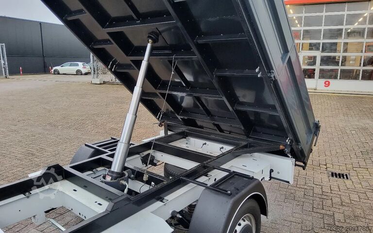 Renault 3-way tipper Renault Master & D Series parts Renault 3 ZIJDIGE KIPPER RENAULT MASTER & D SERIE ONDER...