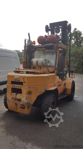 Ładowacz czołowy Heden 5680