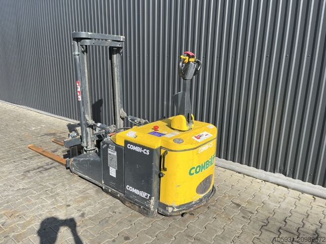 รถ stacker แบบเดินตาม Combilift CS