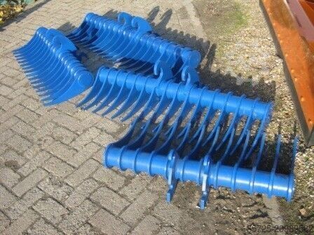 เครื่องไถพรวน  Terrein harken