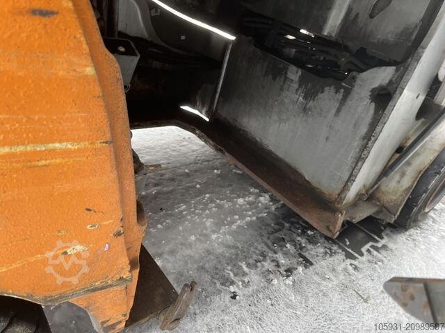 รถโฟล์คลิฟท์ไฟฟ้า 4 ล้อ Still RX60-35