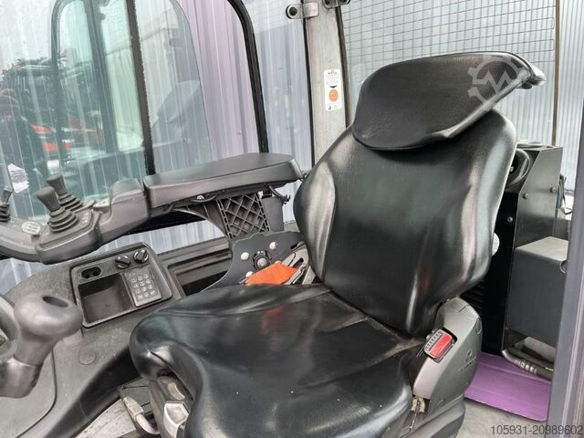 Electric 4-wheel forklift Still RX60-25L/600