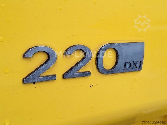 Pick-up van RENAULT MIDLUM 220 DXI HIAB KRAN 9,1m TÜV 07 / 2026