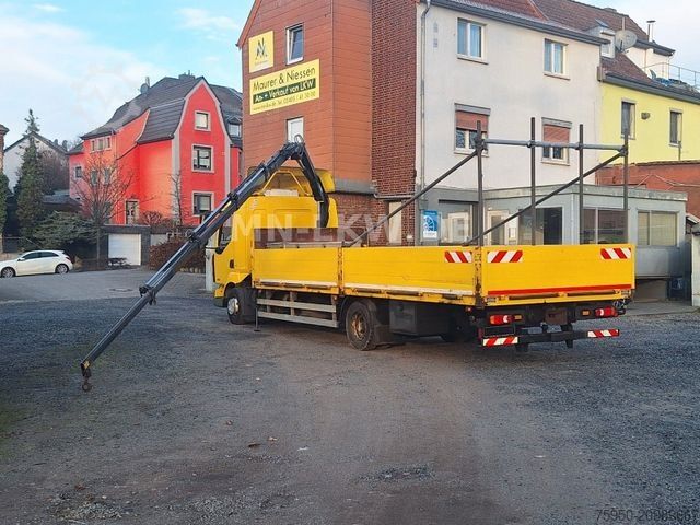 Truck-mounted crane van RENAULT MIDLUM 220 DXI HIAB KRAN 9,1m TÜV 07/2026