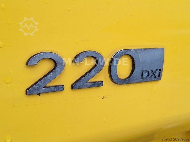 Truck-mounted crane van RENAULT MIDLUM 220 DXI HIAB KRAN 9,1m TÜV 07/2026