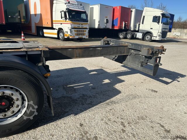 Transportasi kontainer Renders Euro 800 / Multi Container Chassis / 20-30-40-4...