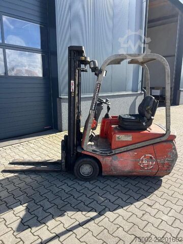 Carretilla elevadora CESAB CBE 15T  CESAB CBE 15T electric / triplex / sid...