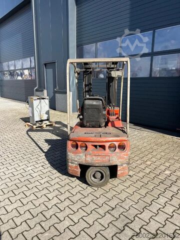 Carretilla elevadora CESAB CBE 15T  CESAB CBE 15T electric / triplex / sid...
