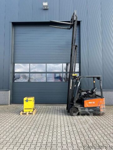 Carretilla elevadora Doosan B18-T7 triplexmast, ss electrisch